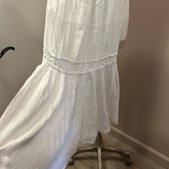 White Open Shoulder White Maxi Lace Neck Beach Summer Dress size XS - Picture 3 of 8